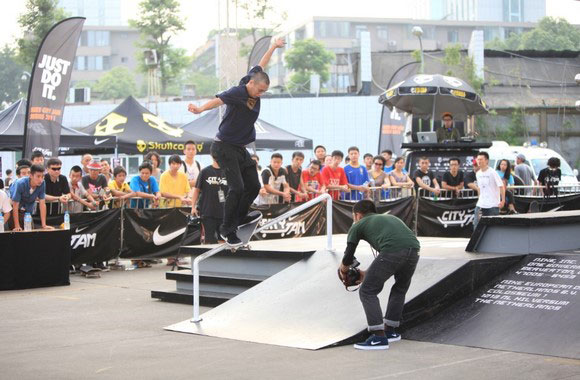 nike city jam series 2011滑板巡回赛—成都站 just
